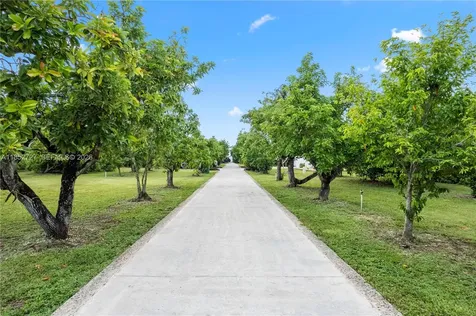 27800 SW 182nd Avenue Homestead FL 33031