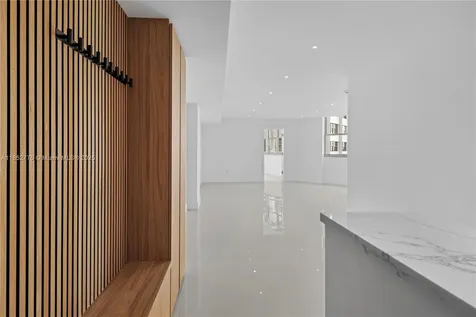 999 Brickell Bay Drive Miami FL 33131