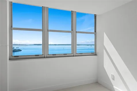 999 Brickell Bay Drive Miami FL 33131