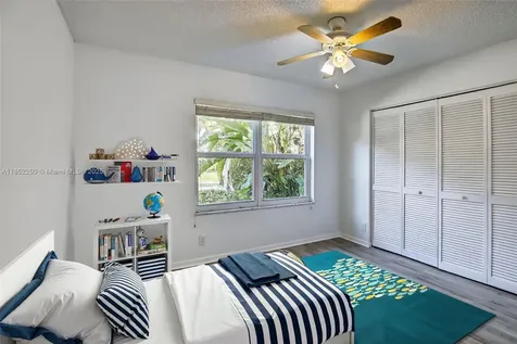 372 Cameron Drive Weston FL 33326
