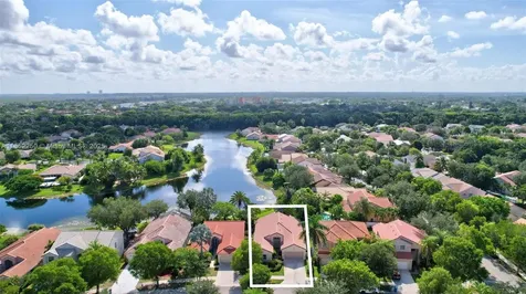 372 Cameron Drive Weston FL 33326