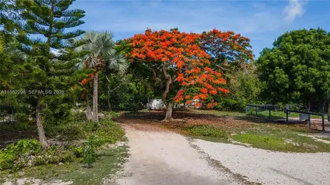 2231 Middle Torch Road Little Torch Key FL 33042