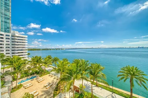 2900 NE 7th Avenue Miami FL 33137