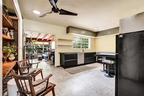 70 NE 152nd Street Miami FL 33162