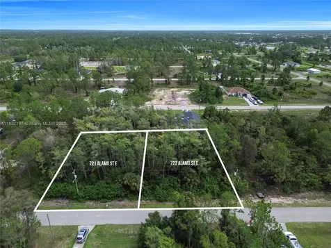 723 Alamo Street E Lehigh Acres FL 33974