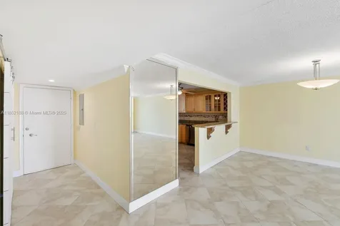 1401 S Ocean Drive Hollywood FL 33019