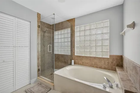 5069 SE Devenwood Way Stuart FL 34997