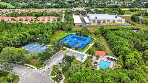 5069 SE Devenwood Way Stuart FL 34997