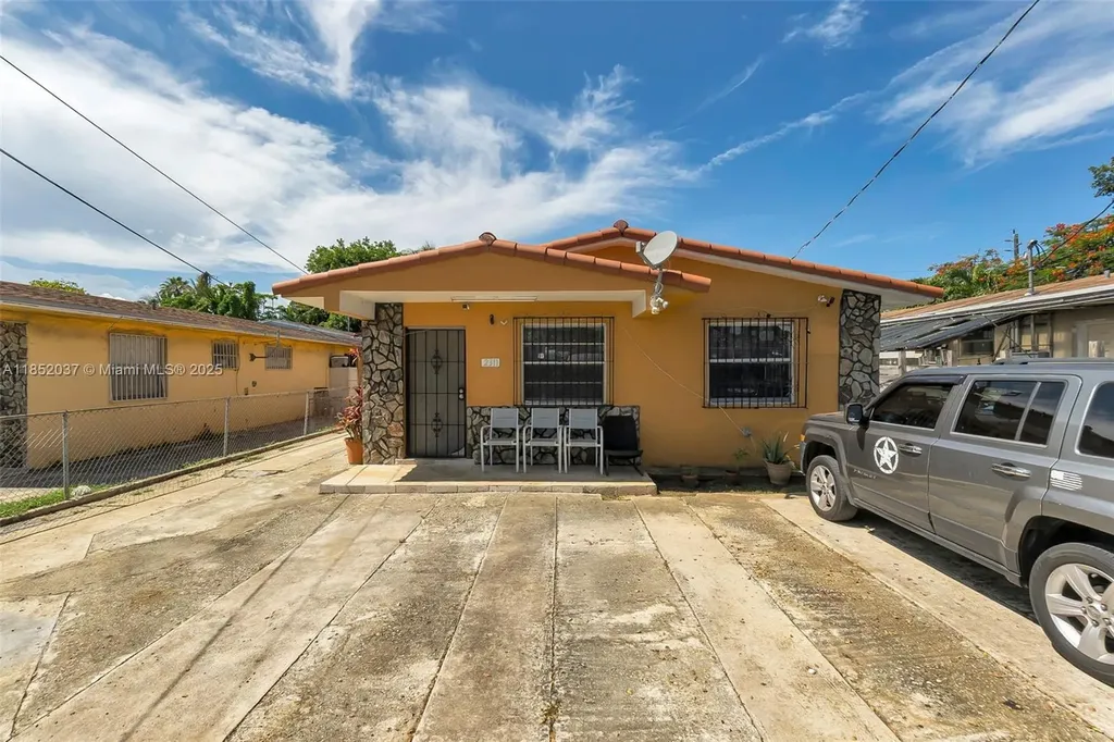 2311 NW 33rd Street Miami FL 33142