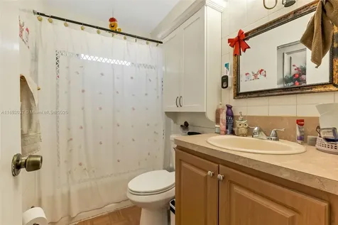 2311 NW 33rd Street Miami FL 33142