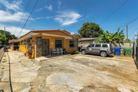 2311 NW 33rd Street Miami FL 33142