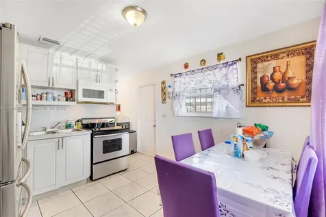 2311 NW 33rd Street Miami FL 33142