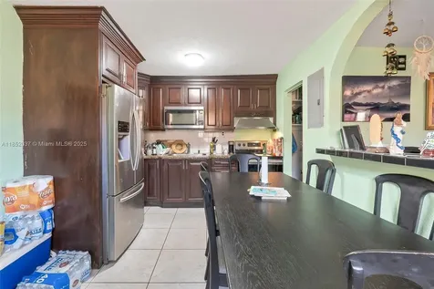 2311 NW 33rd Street Miami FL 33142