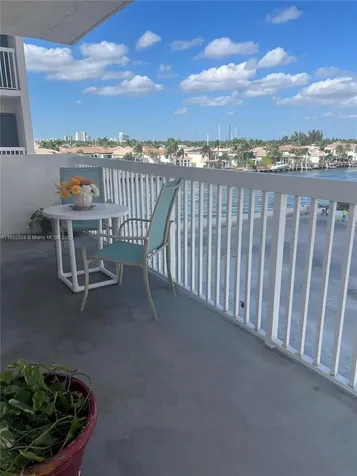 1500 S Ocean Drive Hollywood FL 33019