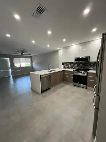 2175 NE 56th Street Fort Lauderdale FL 33308