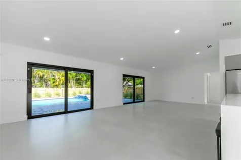 17902 SW 87th Place Palmetto Bay FL 33157