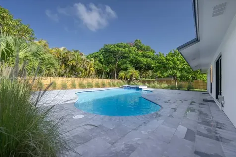 17902 SW 87th Place Palmetto Bay FL 33157