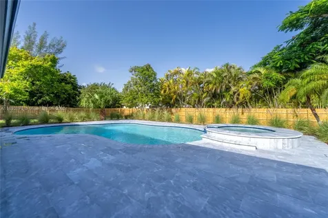 17902 SW 87th Place Palmetto Bay FL 33157