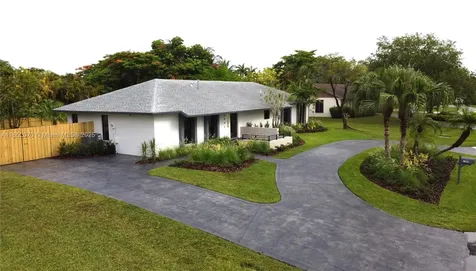 17902 SW 87th Place Palmetto Bay FL 33157