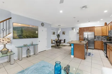 3331 NW 125th Way Sunrise FL 33323