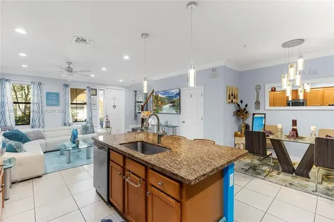 3331 NW 125th Way Sunrise FL 33323