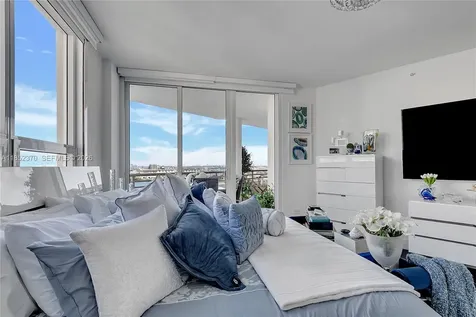 848 Brickell Key Drive Miami FL 33131