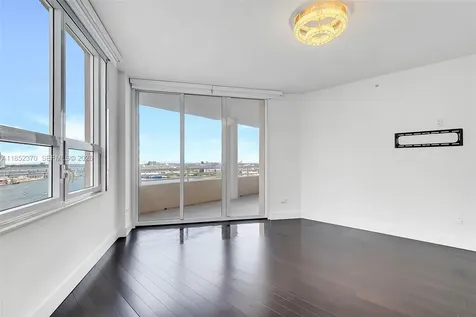 848 Brickell Key Drive Miami FL 33131
