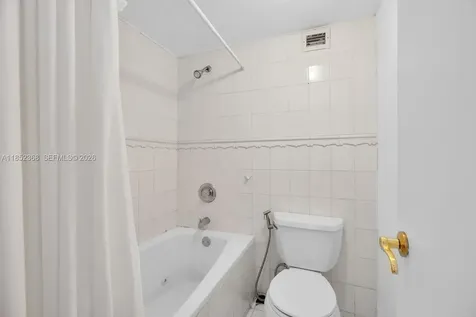 6039 Collins Avenue Miami Beach FL 33140
