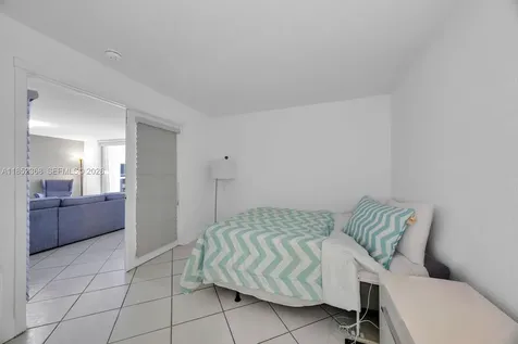 6039 Collins Avenue Miami Beach FL 33140