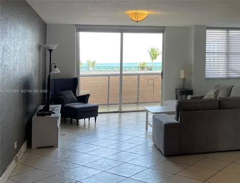 6039 Collins Avenue Miami Beach FL 33140
