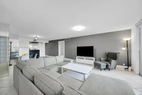 6039 Collins Avenue Miami Beach FL 33140