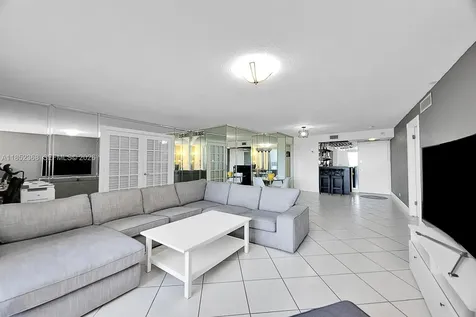 6039 Collins Avenue Miami Beach FL 33140