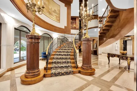 6039 Collins Avenue Miami Beach FL 33140