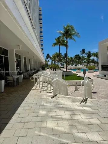 10275 Collins Avenue Bal Harbour FL 33154