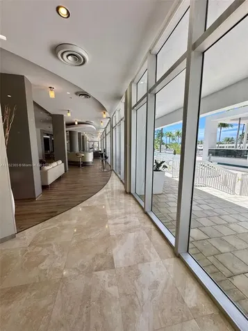 10275 Collins Avenue Bal Harbour FL 33154