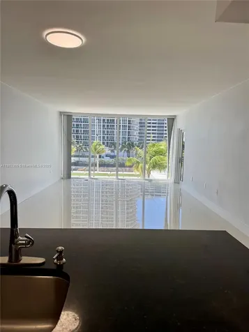 10275 Collins Avenue Bal Harbour FL 33154