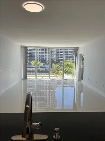 10275 Collins Avenue Bal Harbour FL 33154