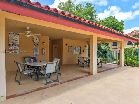 10194 SW 77th Court Miami FL 33156