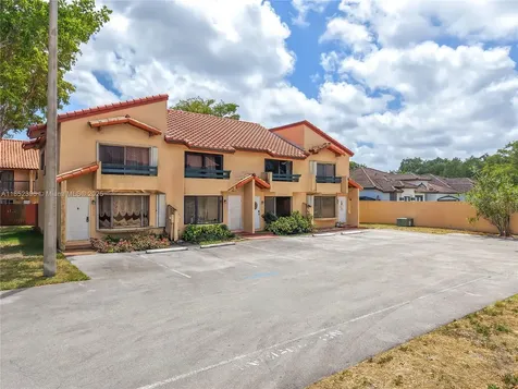 10194 SW 77th Court Miami FL 33156