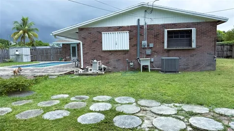 15900 SW 103rd Place Miami FL 33157