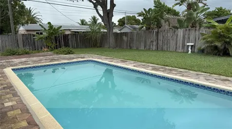 15900 SW 103rd Place Miami FL 33157