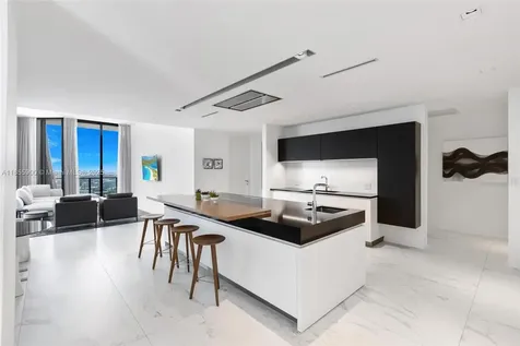 1000 Biscayne Boulevard Miami FL 33132