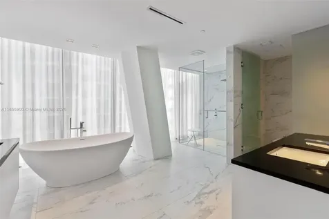 1000 Biscayne Boulevard Miami FL 33132