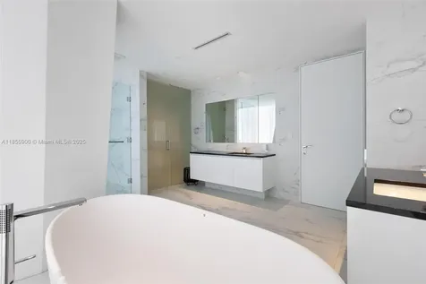1000 Biscayne Boulevard Miami FL 33132