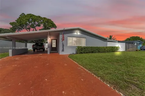 330 N 65th Terrace Hollywood FL 33024