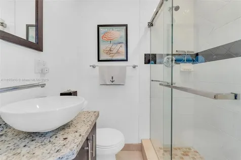 330 N 65th Terrace Hollywood FL 33024