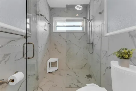330 N 65th Terrace Hollywood FL 33024