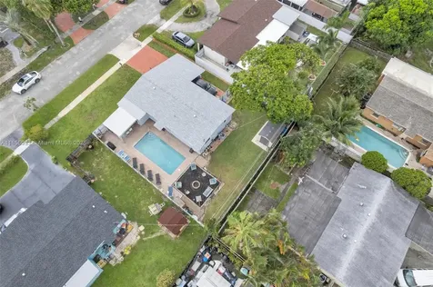 330 N 65th Terrace Hollywood FL 33024