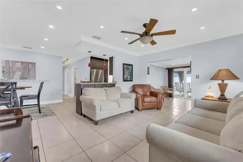 330 N 65th Terrace Hollywood FL 33024