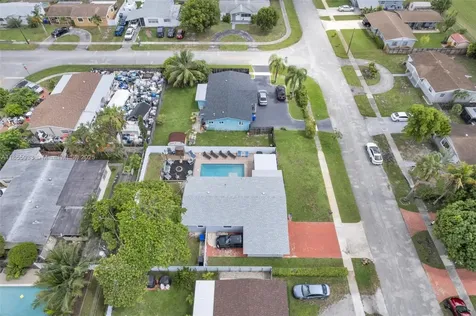 330 N 65th Terrace Hollywood FL 33024